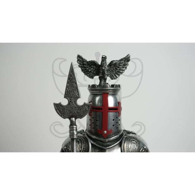 Armadura mini Caballero templario con el símbolo de un águila en el casco